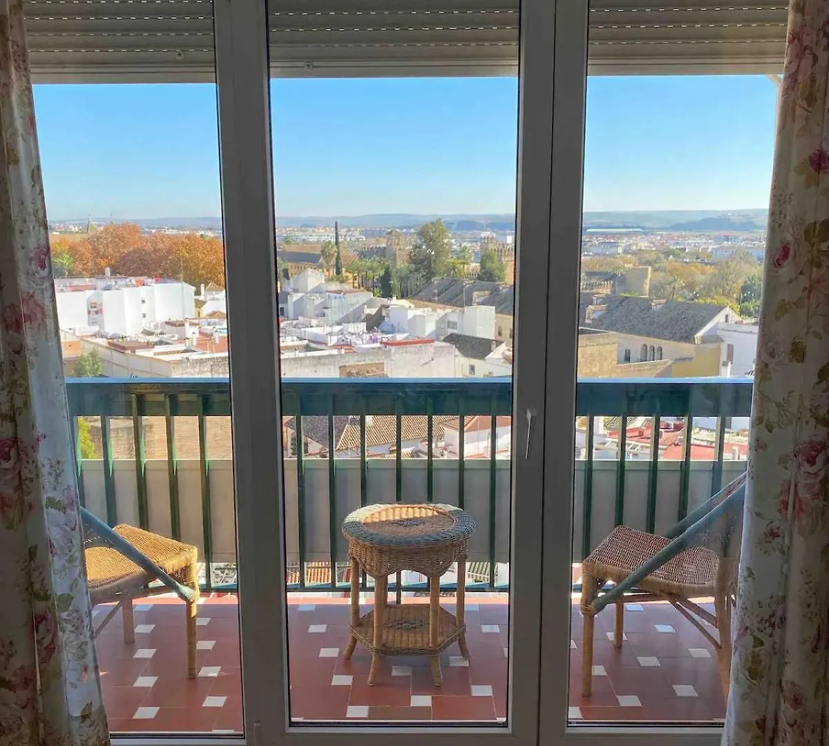 Gran Apartamento con espectaculares vistas, parking gratis Córdoba 0*,